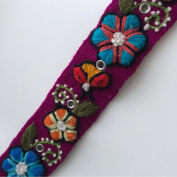 Artesanal Peruvian Belt - Picture 7 of 15